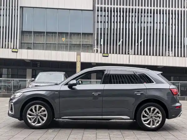 Audi Q5L 2021