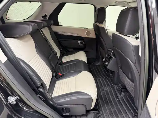 Land Rover Discovery 2021