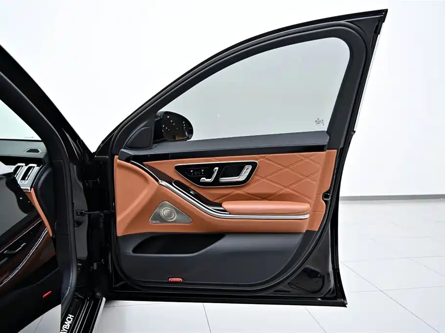 Mercedes-Benz Maybach S-Class 2021 — фото 21
