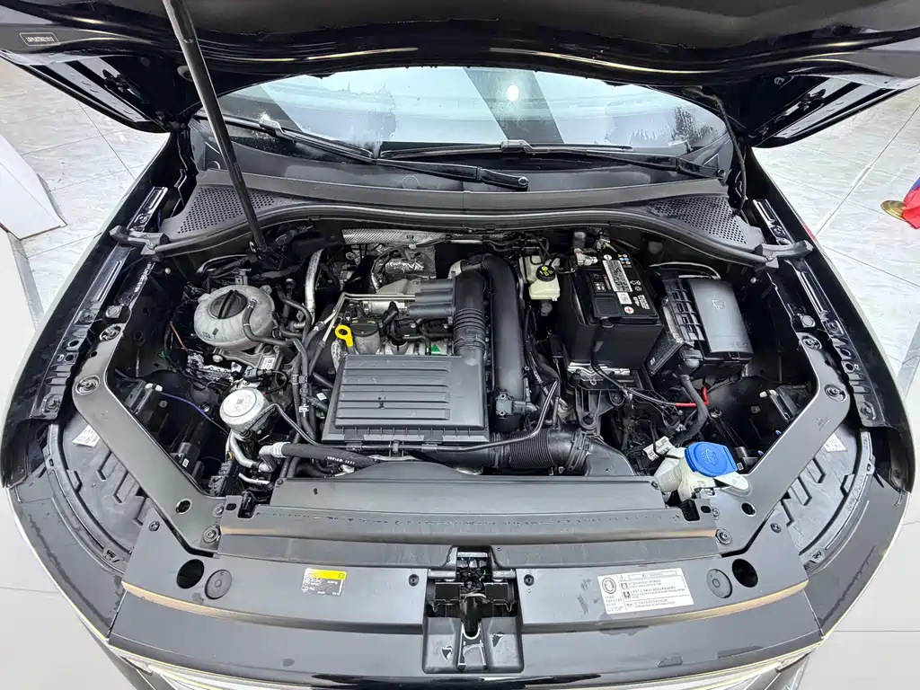 Volkswagen Tiguan L 2023 — фото 24