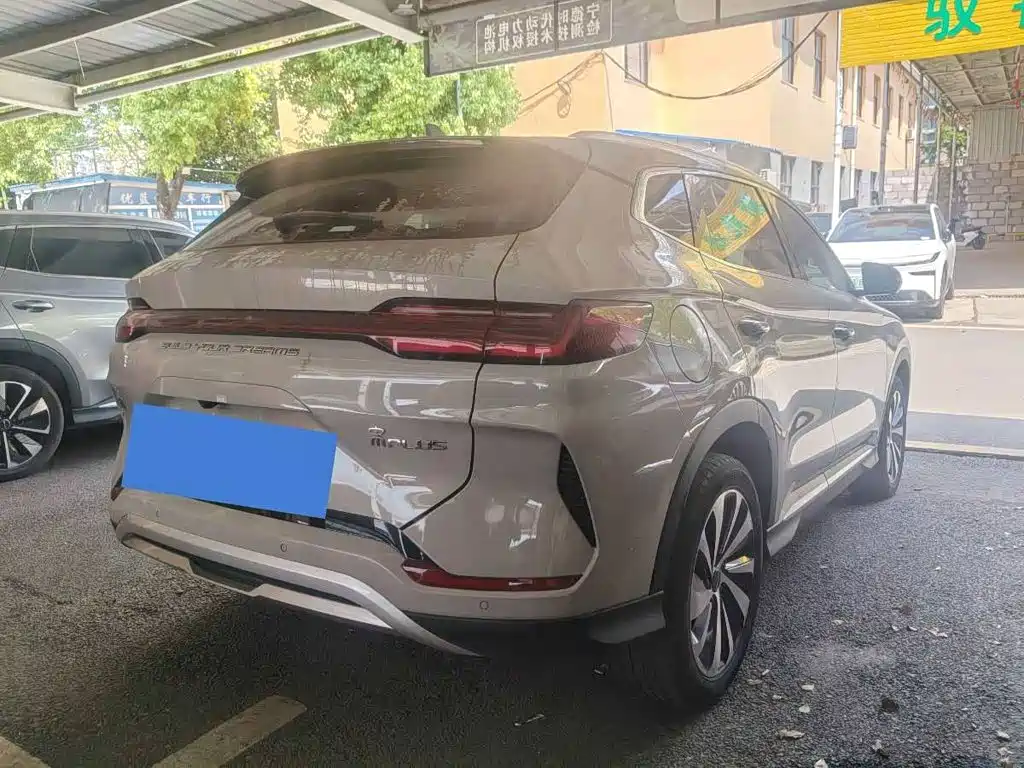 BYD Song PLUS New Energy 2023 — фото 10