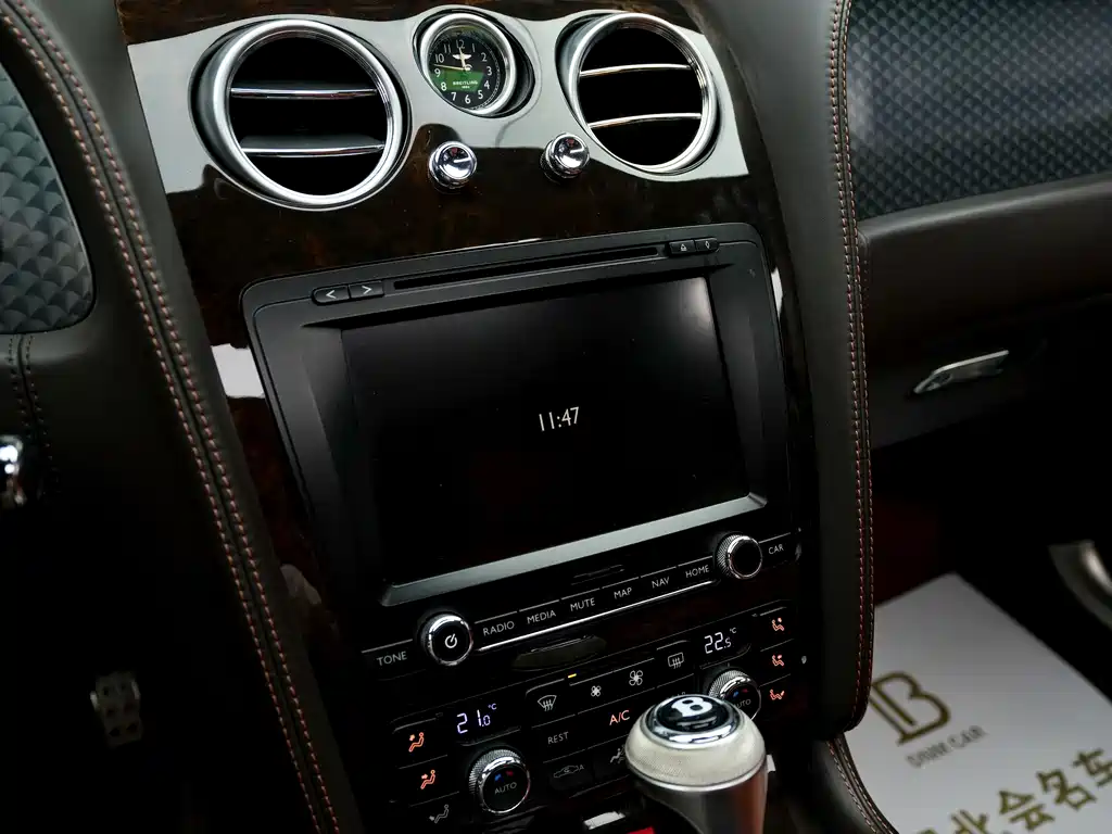 Bentley Flying Spur 2011 — фото 12