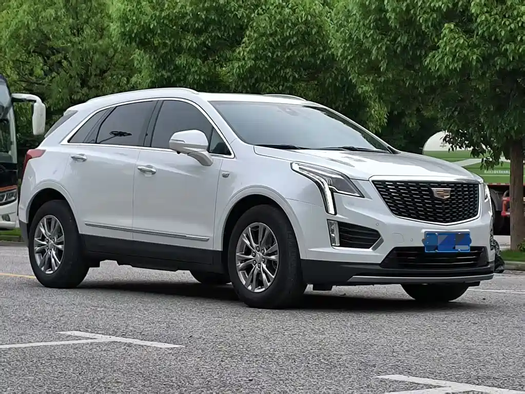 Cadillac XT5 2022 — фото 3
