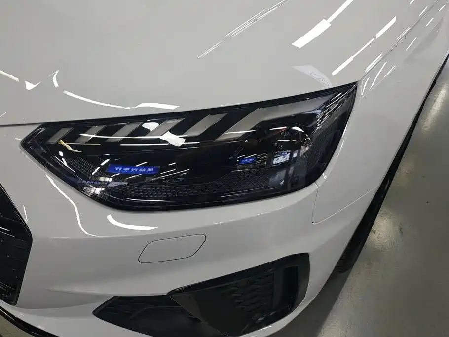 Audi A4L 2024
