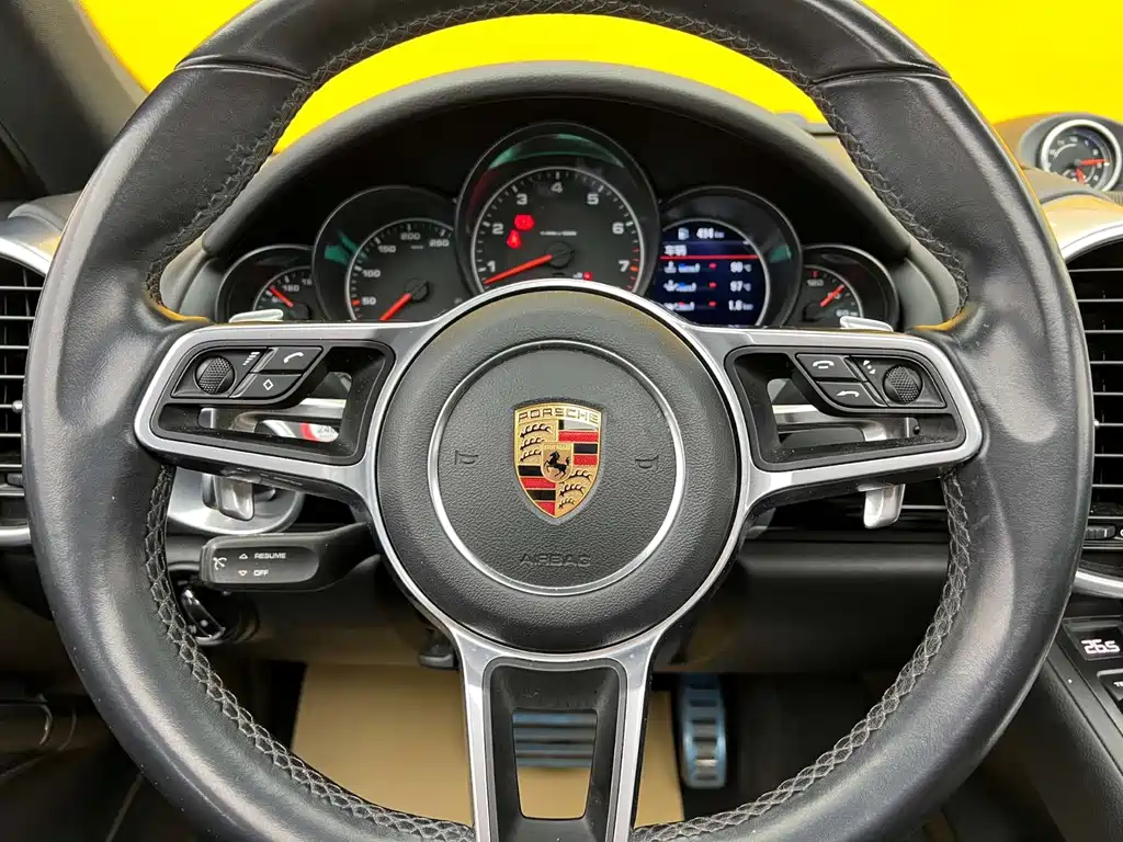 Porsche Cayenne 2017 — фото 8