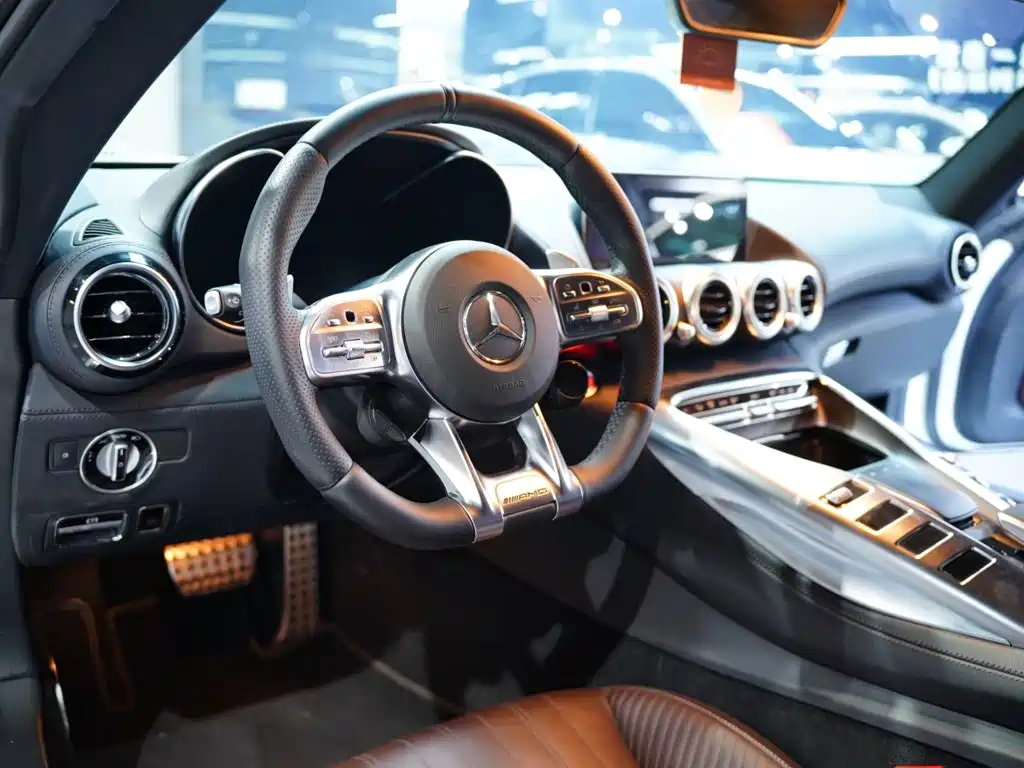 Mercedes-Benz AMG GT 2020 — фото 20