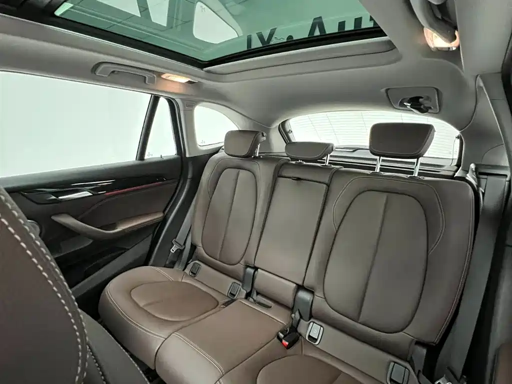 BMW X1 2022 — фото 14