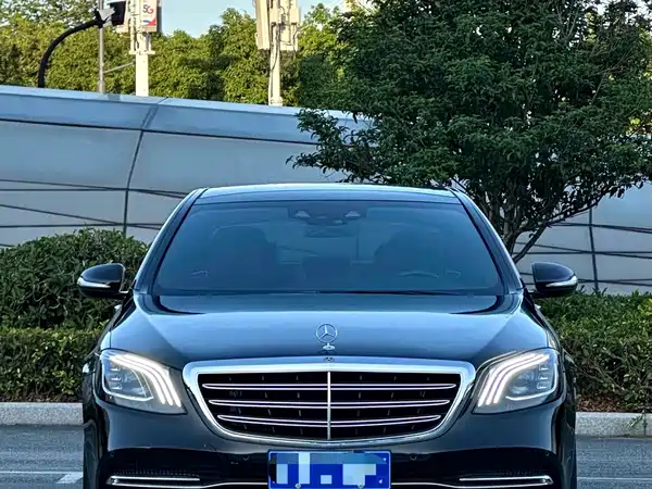 Mercedes-Benz S-Class 2020