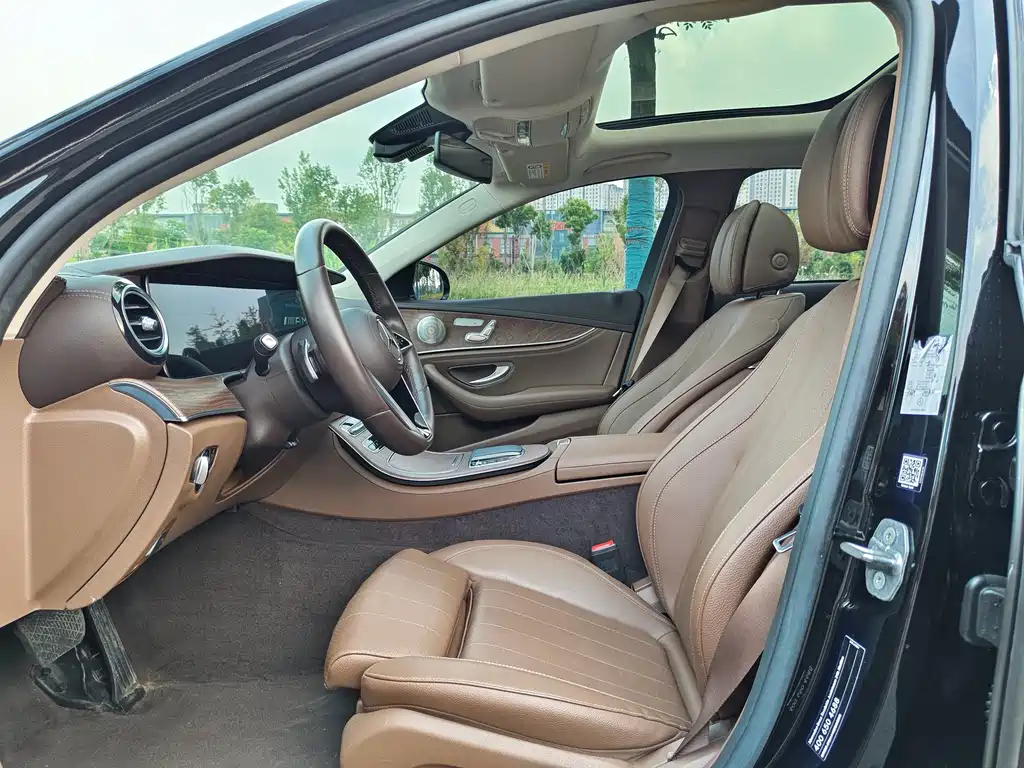 Mercedes-Benz E-Class 2022 — фото 23