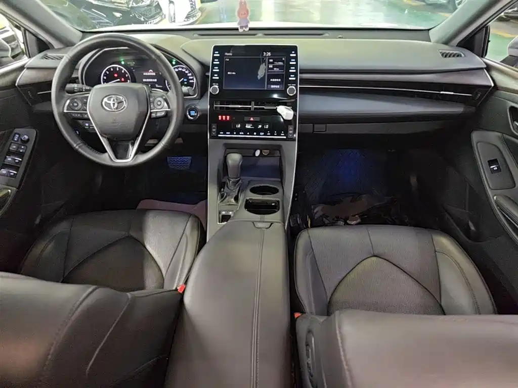Toyota Avalon 2020 — фото 10