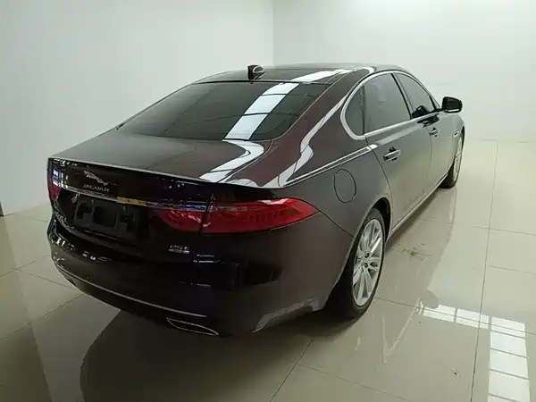 Jaguar XFL 2021