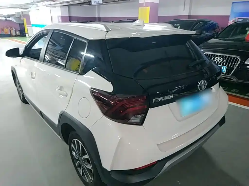 Toyota Yaris L 2023
