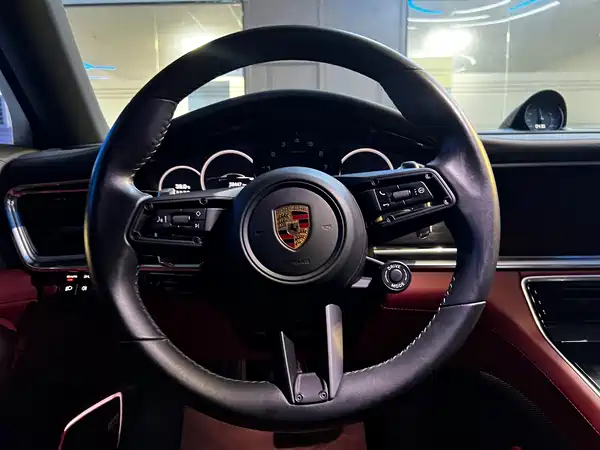 Porsche Panamera 2022