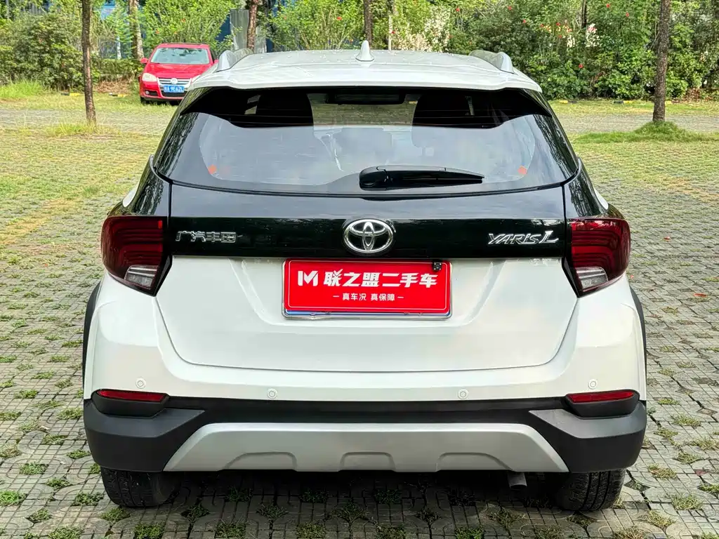 Toyota Yaris L 2022