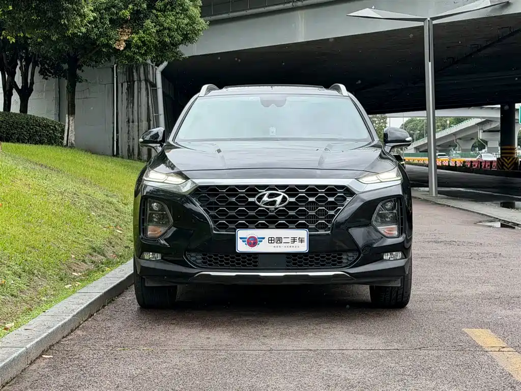Hyundai Santa Fe 2020 — фото 2