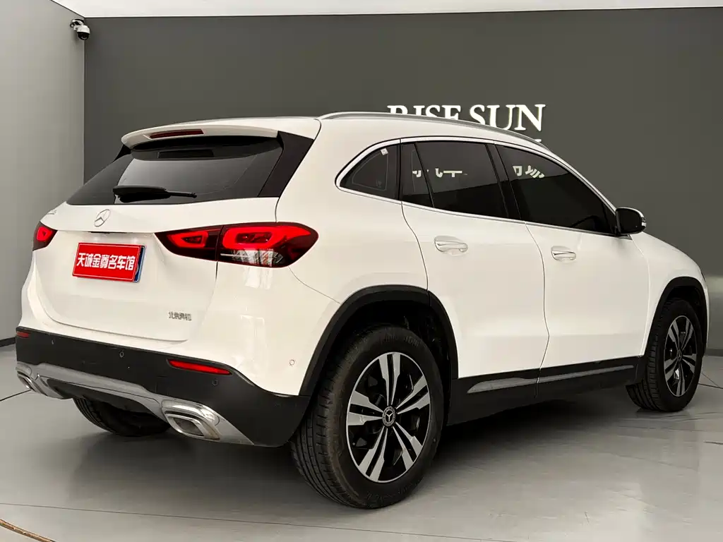 Mercedes-Benz GLA 2023 — фото 31