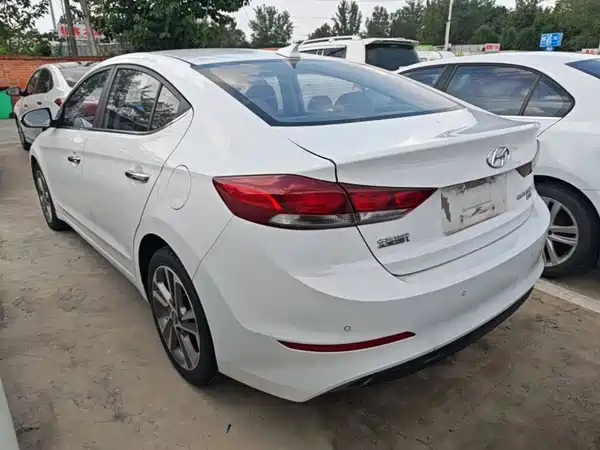 Hyundai Celesta 2018