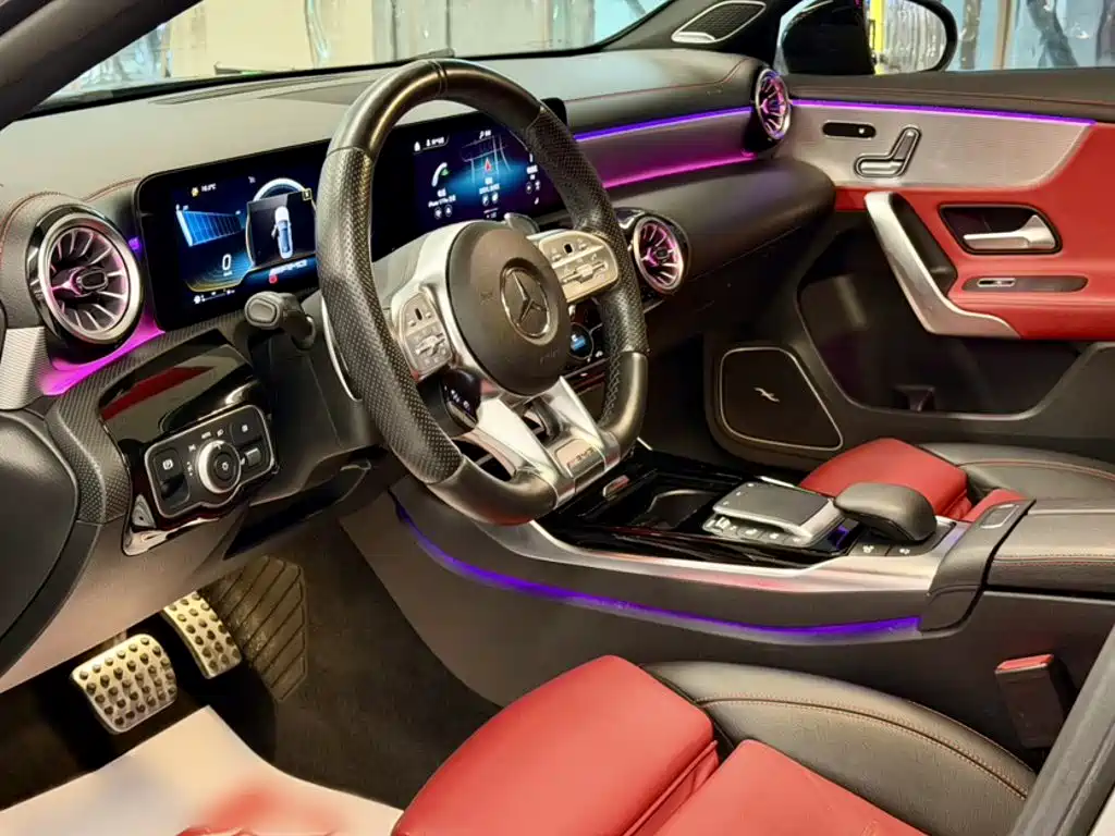 Mercedes-Benz A-Class AMG 2021 — фото 18