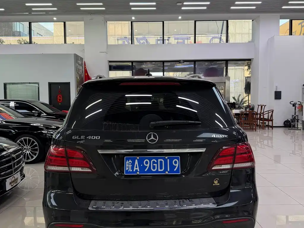 Mercedes-Benz GLE 2018 — фото 13