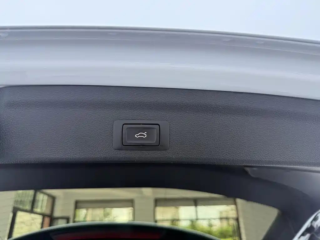 Audi Q3 2022 — фото 15