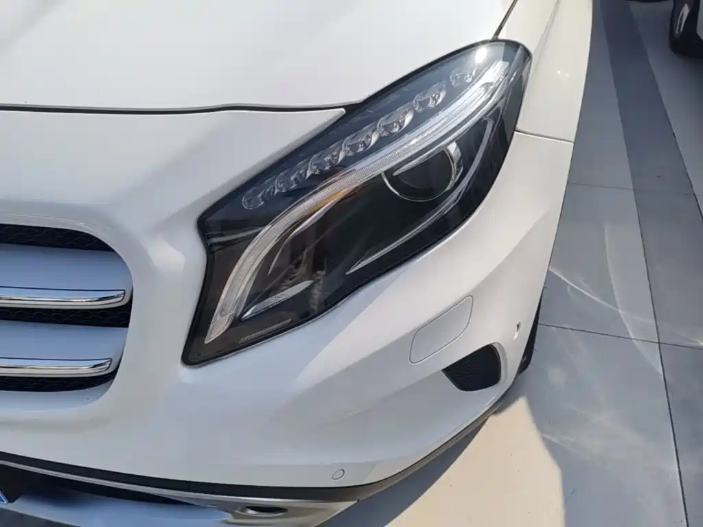 Mercedes-Benz GLA 2015 — фото 18