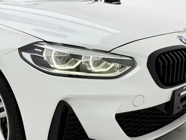 BMW 1 Series 2021