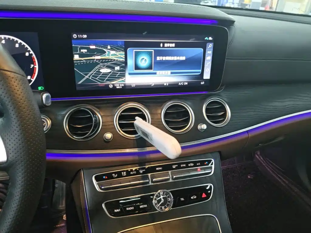 Mercedes-Benz E-Class 2017 — фото 13