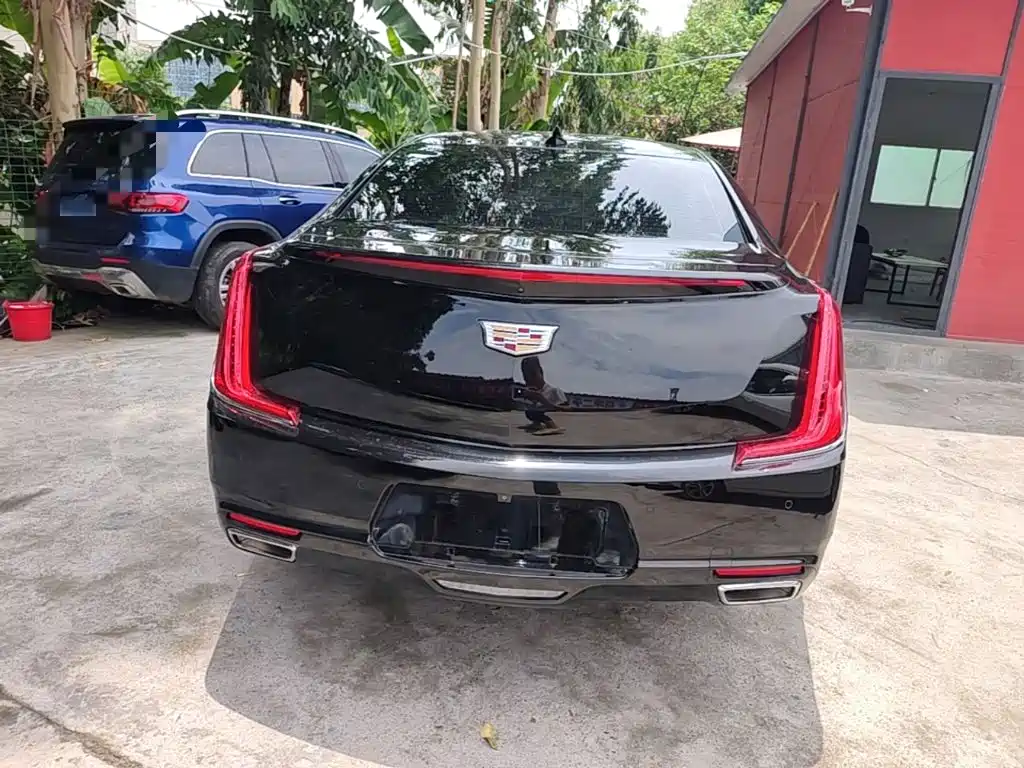 Cadillac XTS 2018 — фото 6