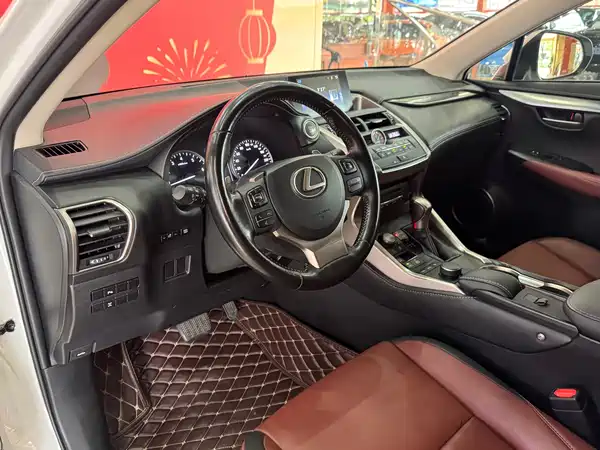 Lexus NX 2015