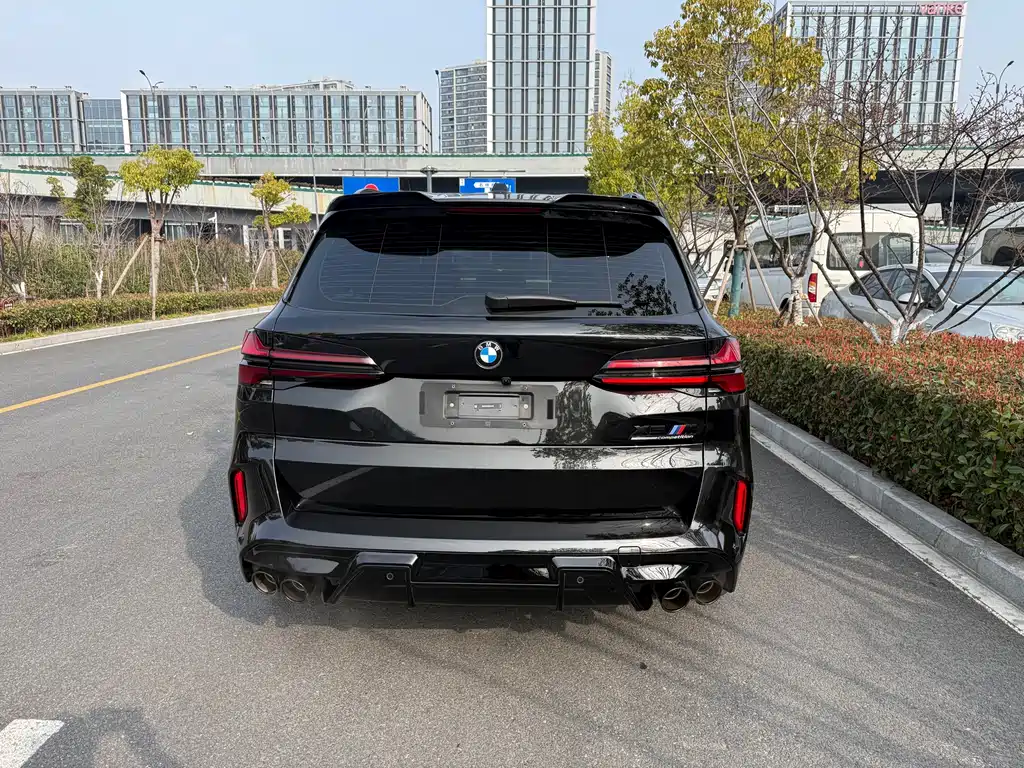 BMW X5 M 2025 — фото 19