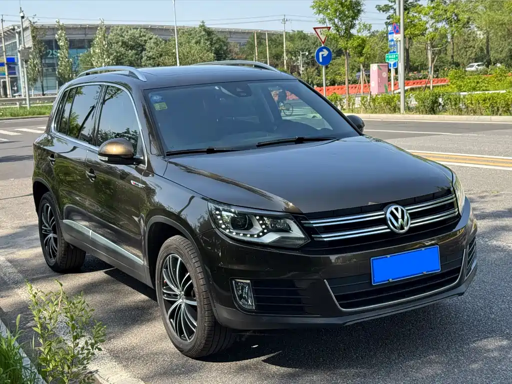Volkswagen Tiguan 2016 — фото 26