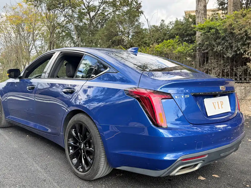Cadillac CT5 2022 — фото 11