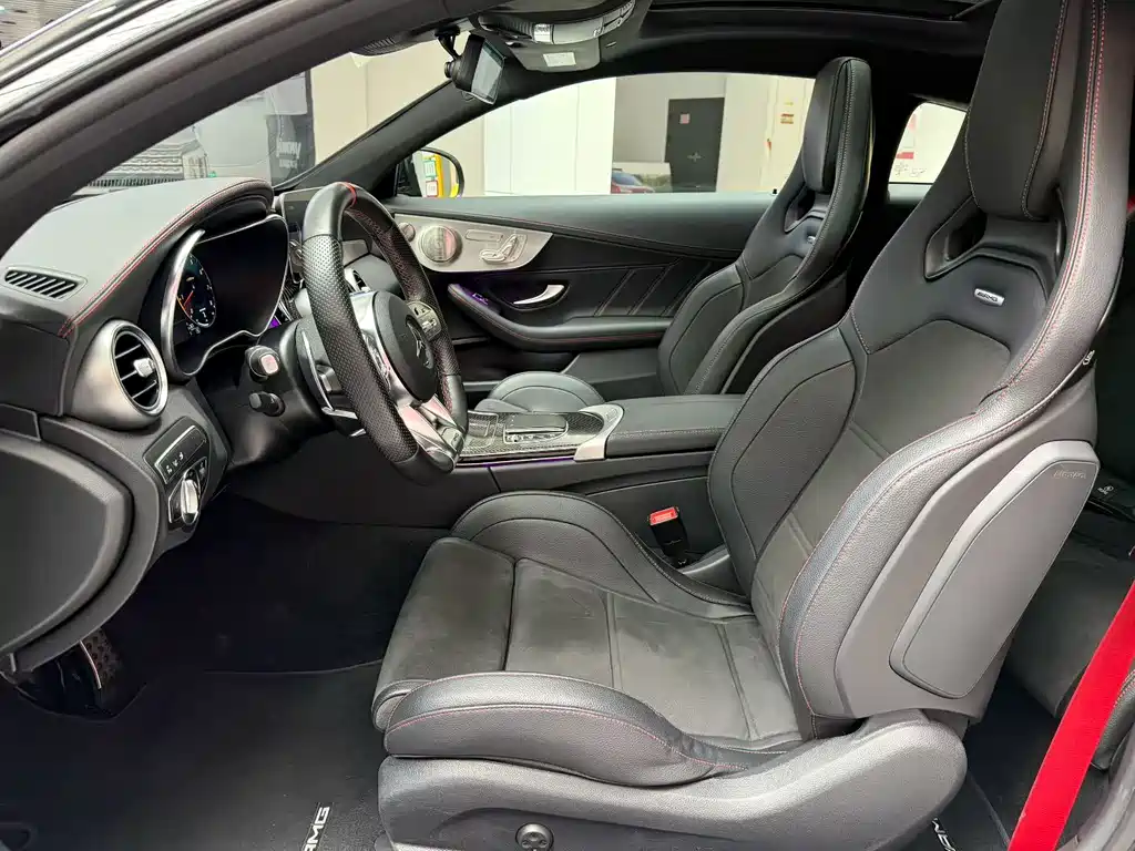 Mercedes-Benz C-Class AMG 2022 — фото 6