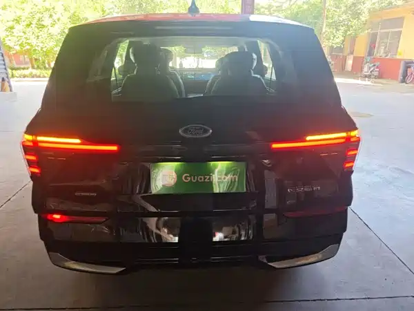 Ford Edge 2025