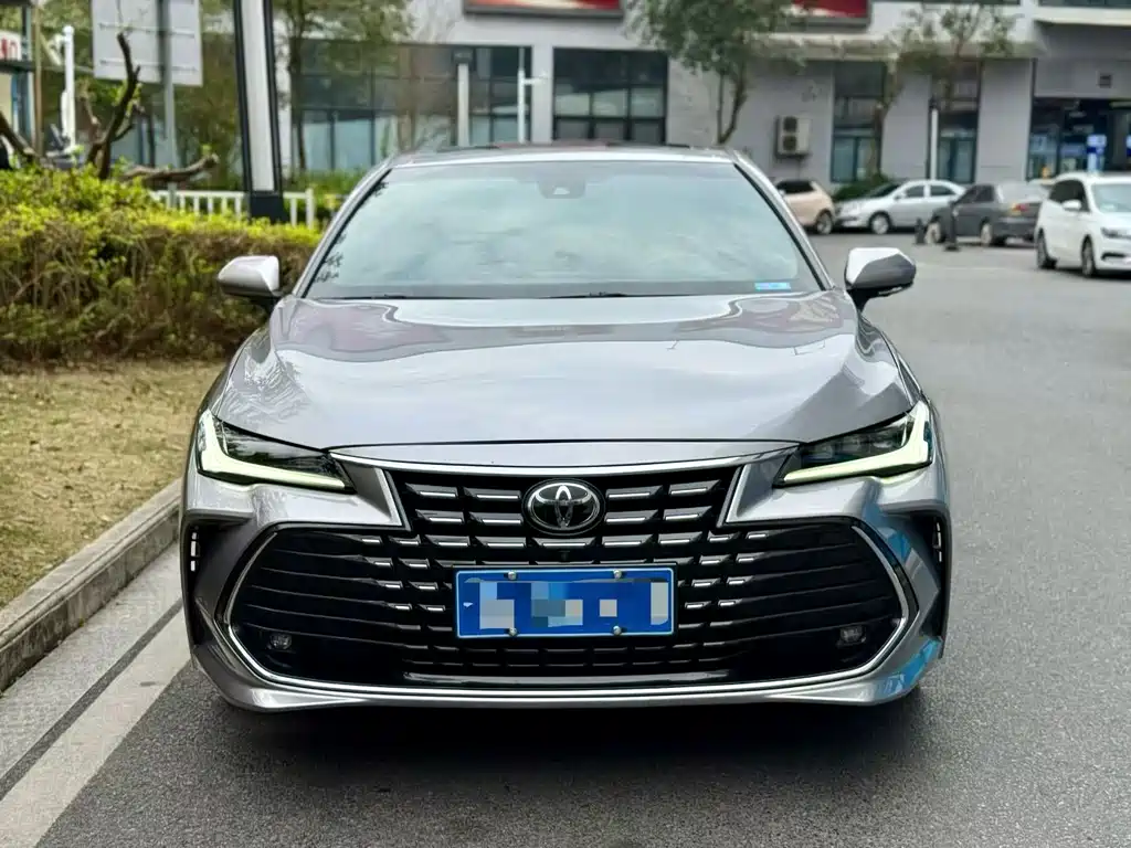 Toyota Avalon 2023 — фото 2