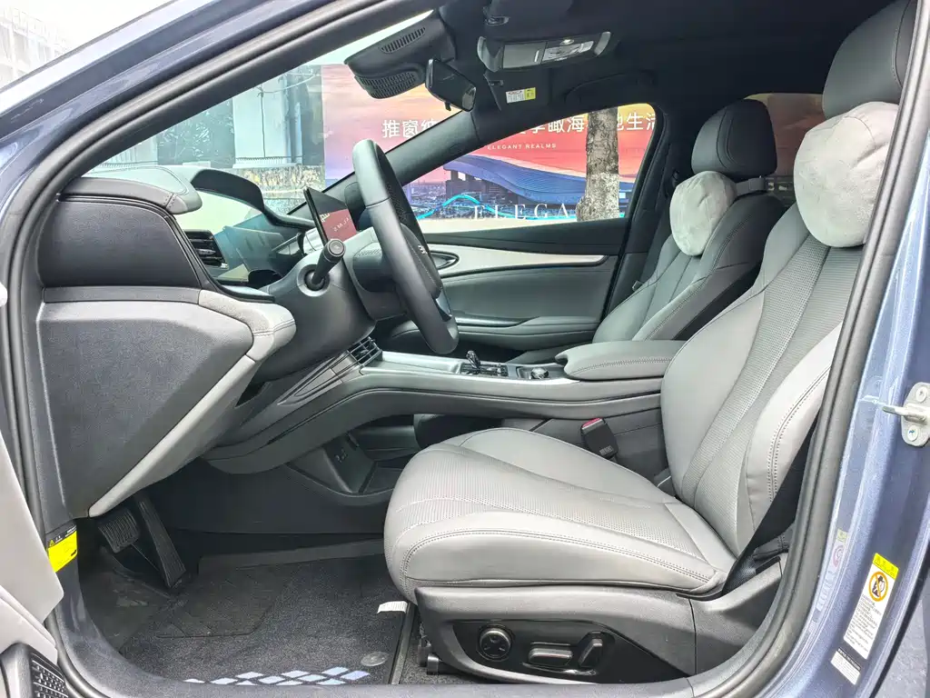 BYD Seal 07 DM-i 2024 — фото 6