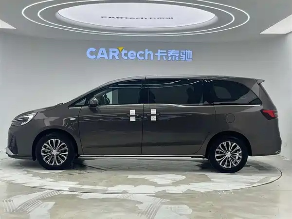 Buick GL8 2023