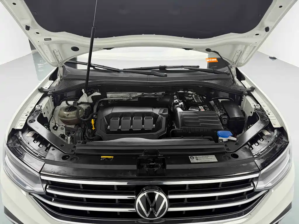 Volkswagen Tiguan L 2022 — фото 16