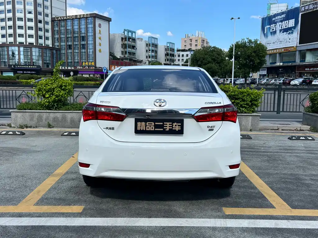 Toyota Corolla 2018 — фото 6