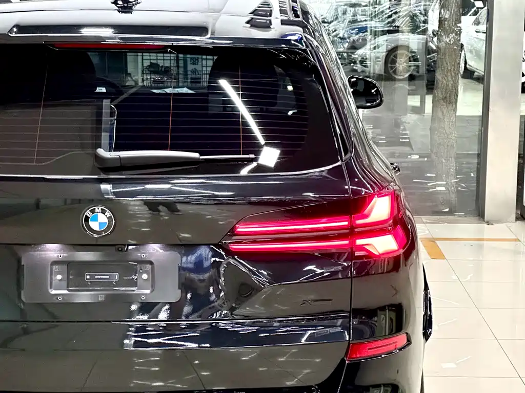 BMW X5 2025 — фото 11
