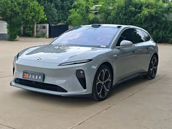 NIO ET5T 2025