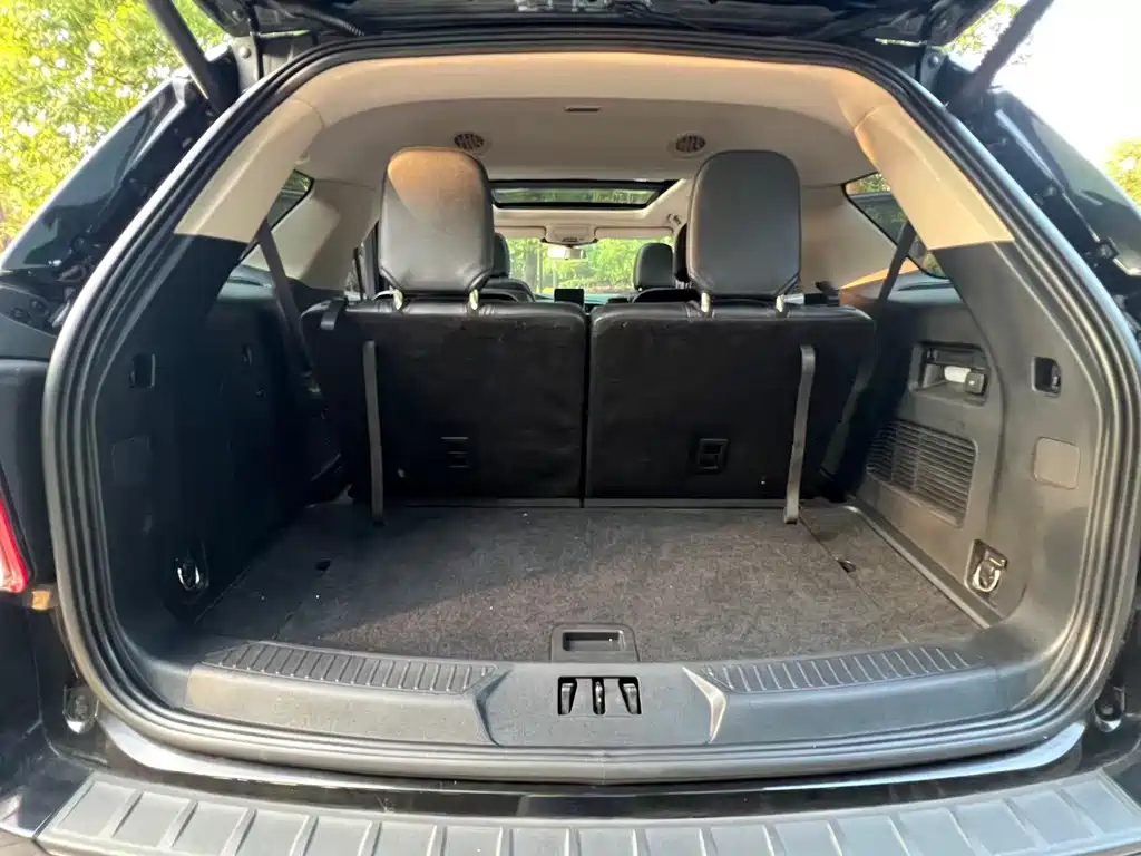 Ford Explorer 2021 — фото 19