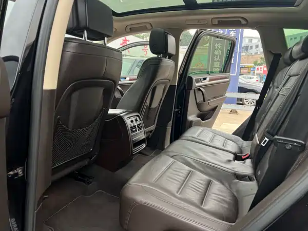 Volkswagen Touareg 2015