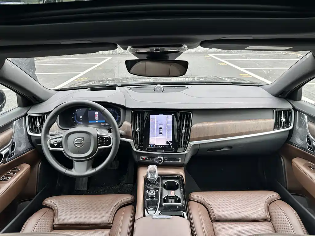 Volvo S90 Plug-In Hybrid 2024 — фото 24