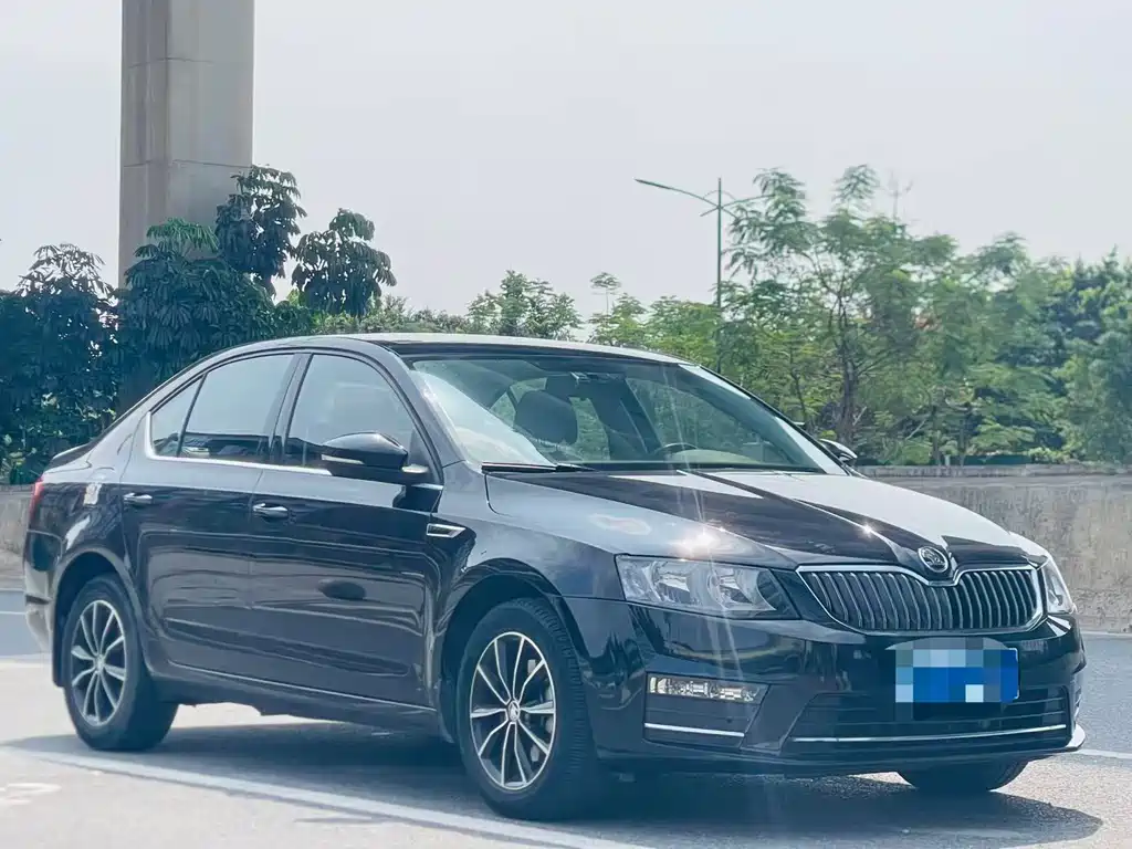 Skoda Octavia 2016 — фото 2