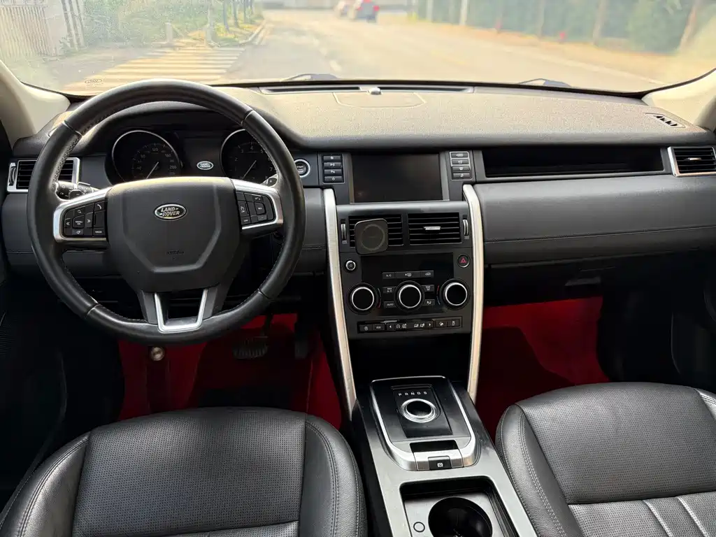 Land Rover Discovery Sport 2019 — фото 7