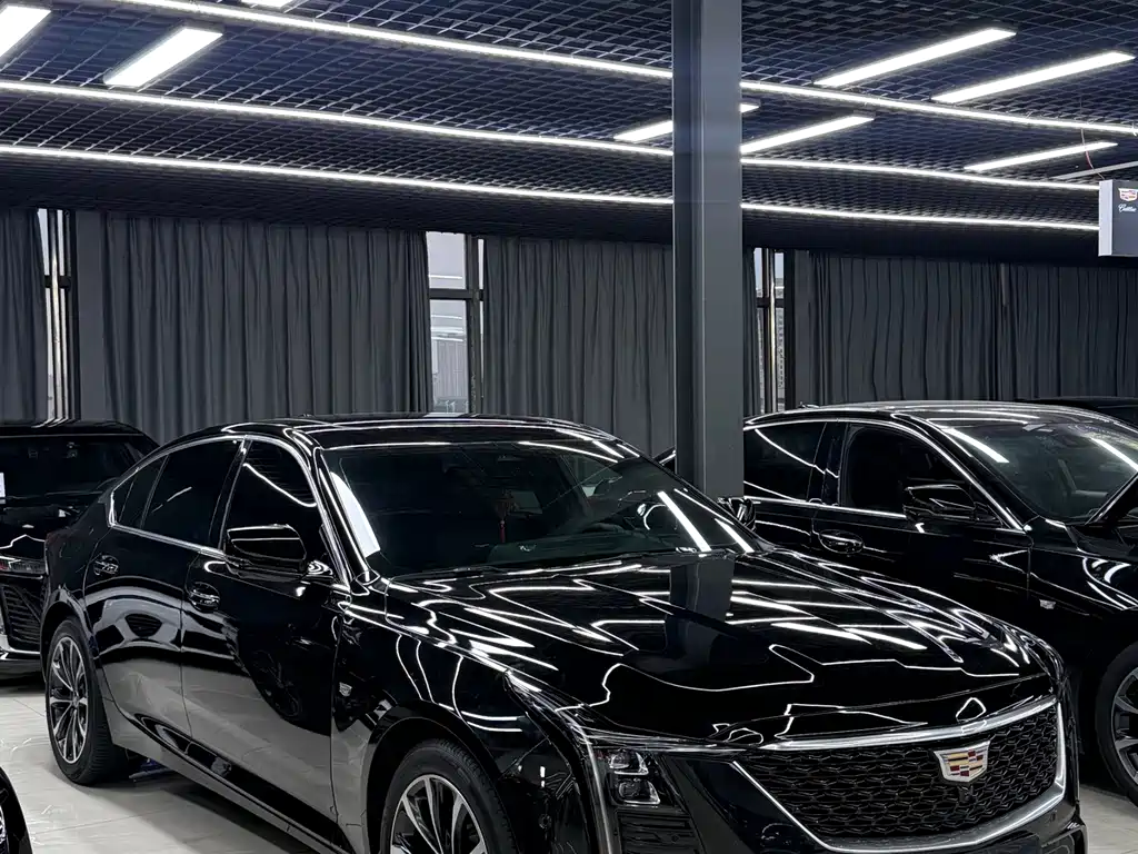 Cadillac CT5 2025 — фото 1