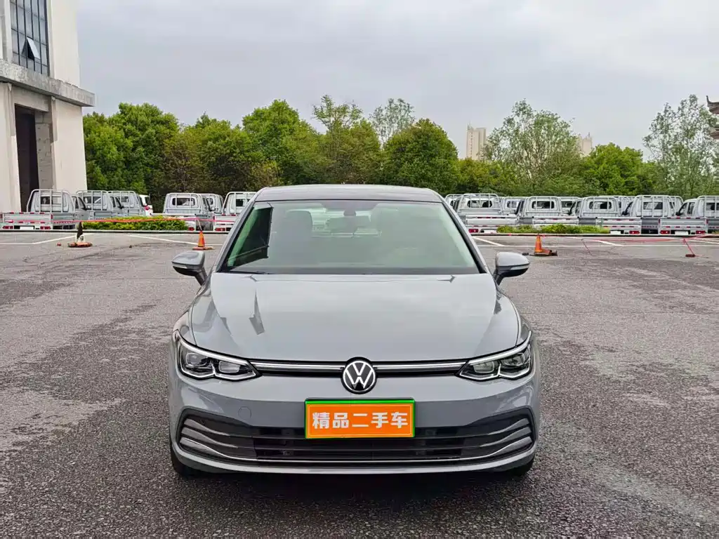 Volkswagen Golf 2023