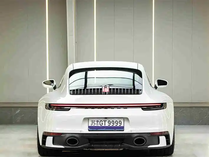 Porsche 911 2021 — фото 3