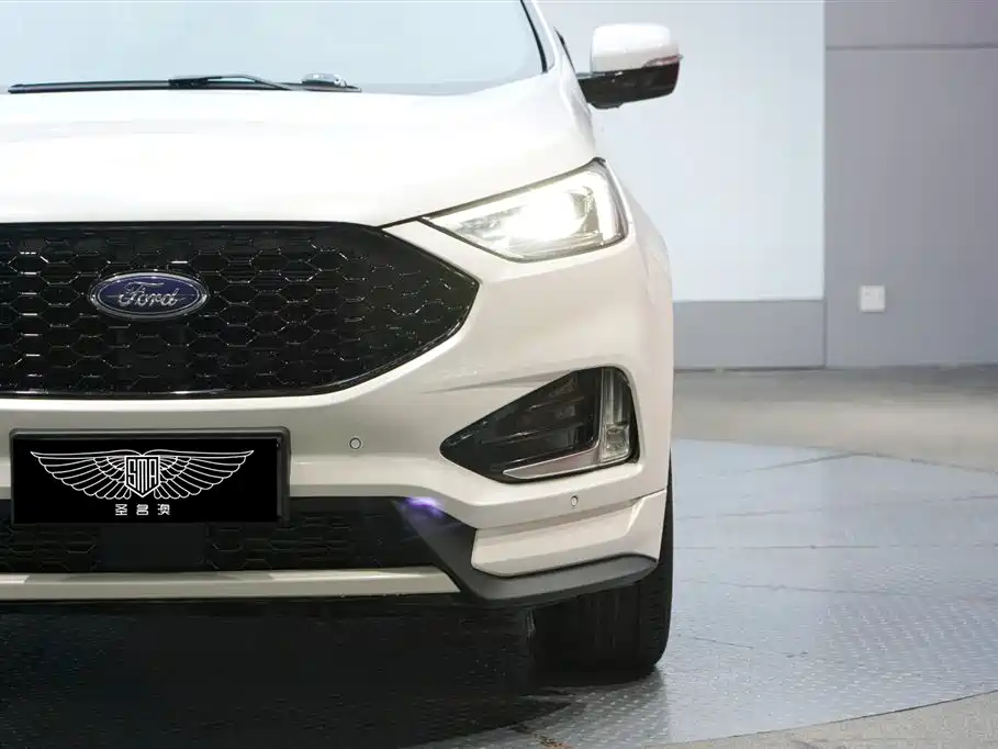 Ford Edge 2020 — фото 3